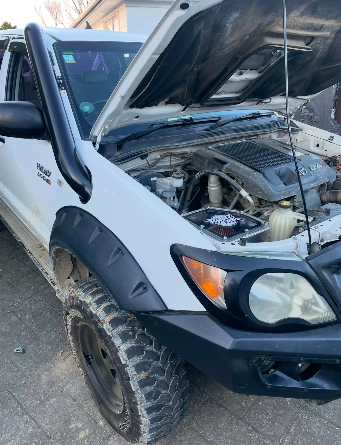 Ninez Fab N70 Toyota Hilux Airbox system