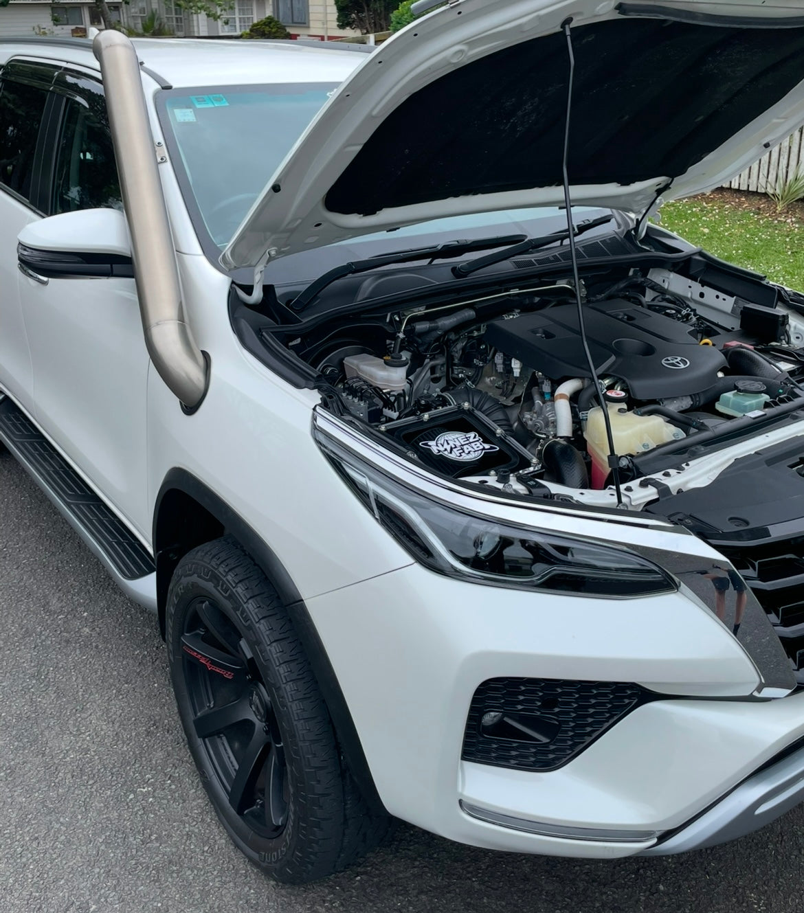 Ninez Fab N70 Toyota Hilux Airbox system